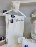 gk-ateliers-duz-kruvaze-muslin-bebek-seti-firfirli-battaniye