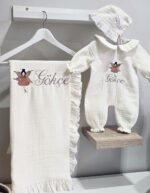 gk-ateliers-bebe-yaka-muslin-tulum-sapka-battaniye-set
