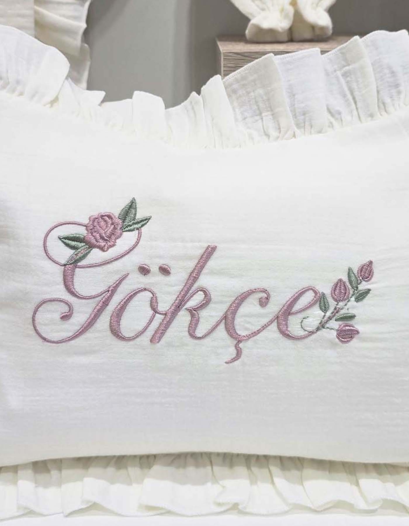 gk-ateliers-firfirli-nakisli-yastik-detay